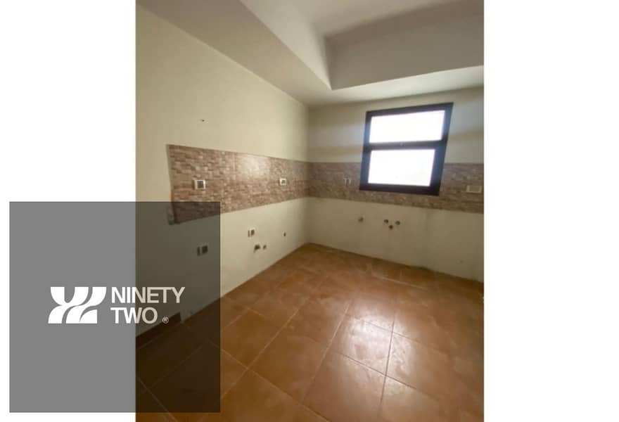 Spacious Finished Apartment for Sale in Mivida with Modern Design-New Cairo – pohled 4