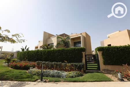 4 Bedroom Twin House for Sale in 6th of October, Giza - WhatsApp Image 2024-10-12 at 13.32. 20_9aab4ed2. jpg