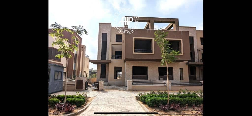 LAKE VIEW Very Prime Location Townhouse Corner For Sale In New GizaFull lake view – pohled 3