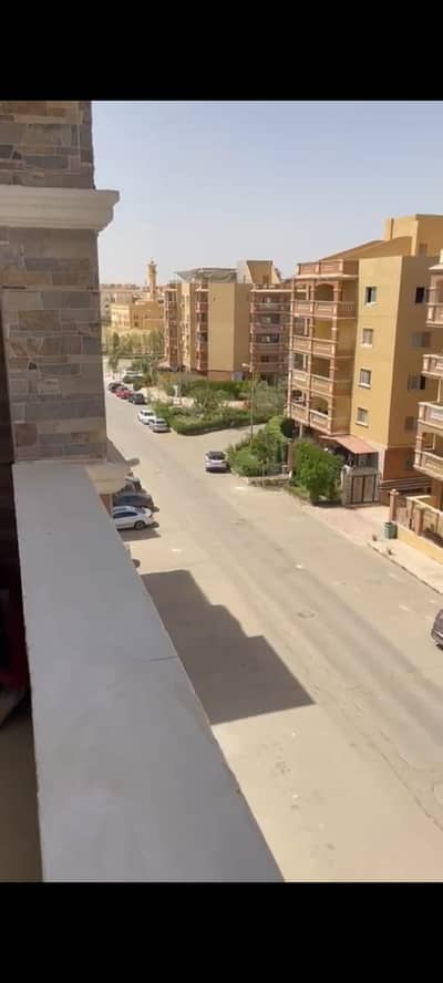 5 Bedroom Penthouse for Sale in 6th of October, Giza - 581a3bd3-3875-4d92-882b-1cf4065a437e. jpg