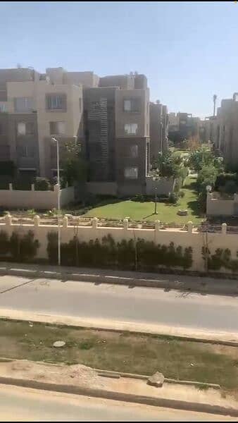 apartment for sale located in Flowers Park Compound in New Cairo close to major roads and services. - Ansicht 3