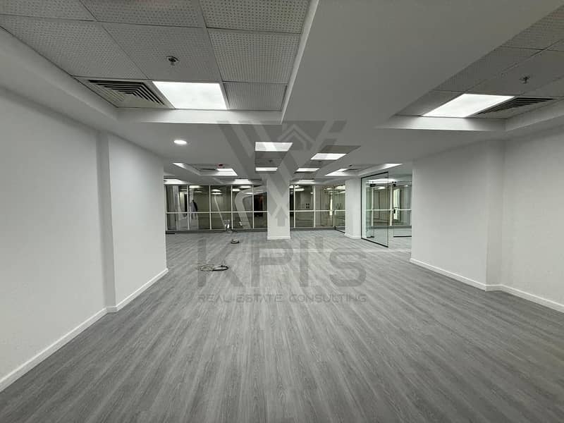 office 350SQM Fully finished for rent in Business Plus on North 90th Street - Vaizdas 3