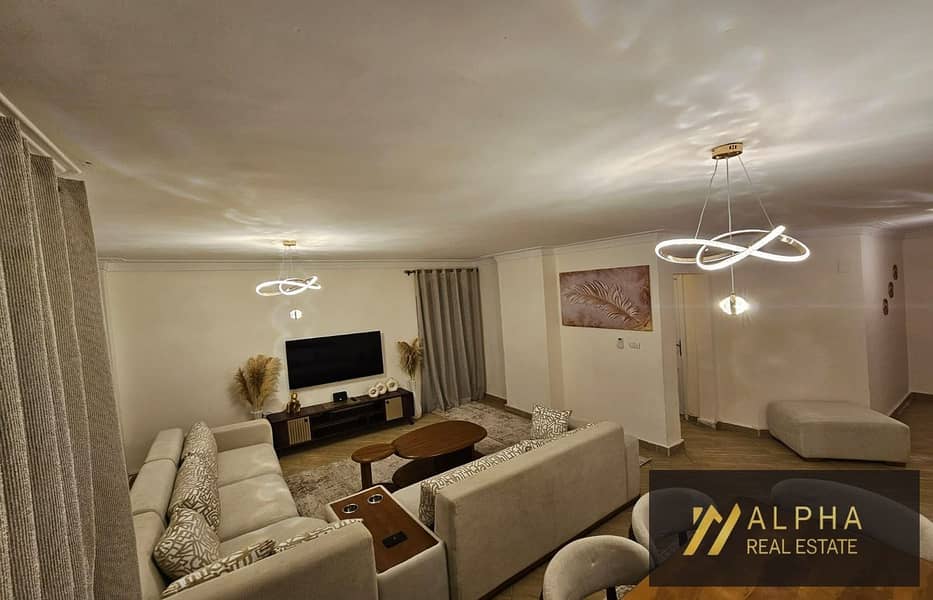 Fully Furnished Apartment for Rent in Retaj Compound New Cairo Featuring 2 Bedrooms and 2 Bathrooms with Modern Furniture and First Use in a Prime Loc – pohled 3