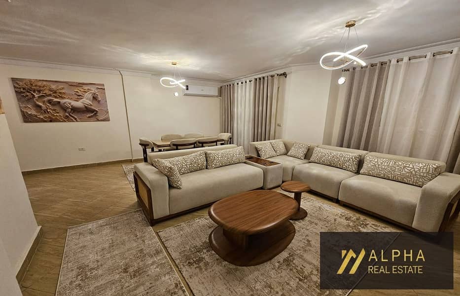 Fully Furnished Apartment for Rent in Retaj Compound New Cairo Featuring 2 Bedrooms and 2 Bathrooms with Modern Furniture and First Use in a Prime Loc – pohled 5