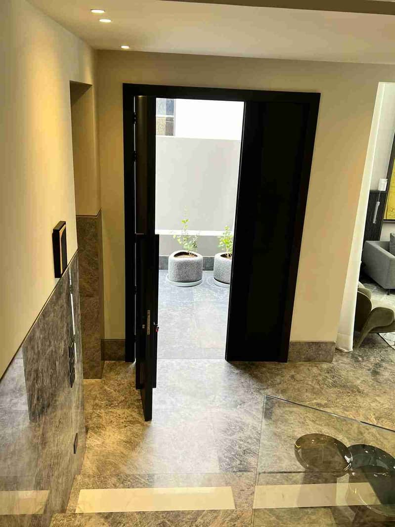 Ready to move villa in compound creek town with private roof - Widok 6