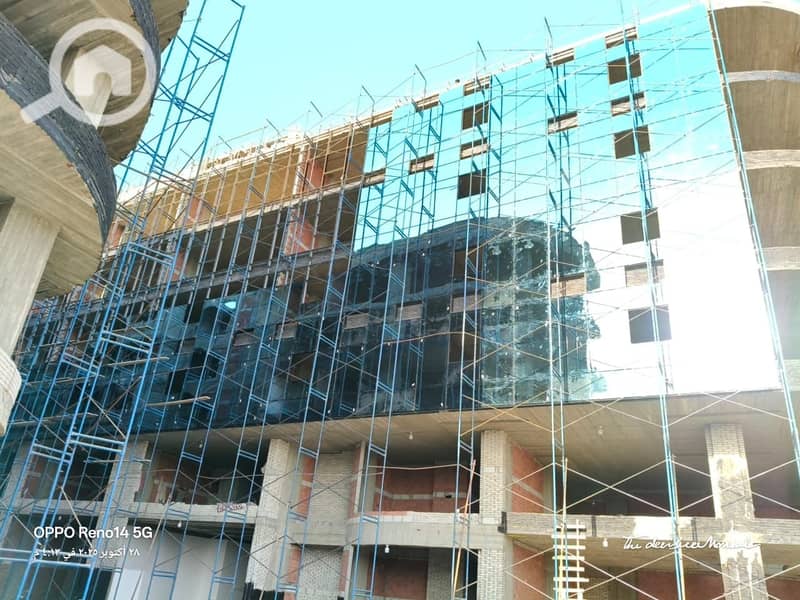 Immediate delivery of a commercial shop at the lowest price in Sheikh Zayed, next to the Islamic Complex and Downtown. ” - Bild 5