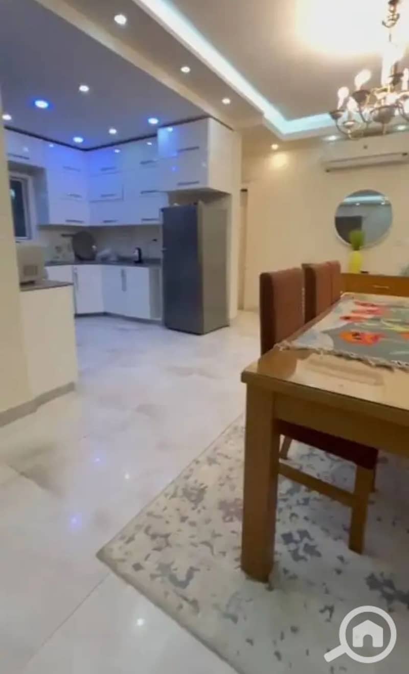 10 1000718247. jpg