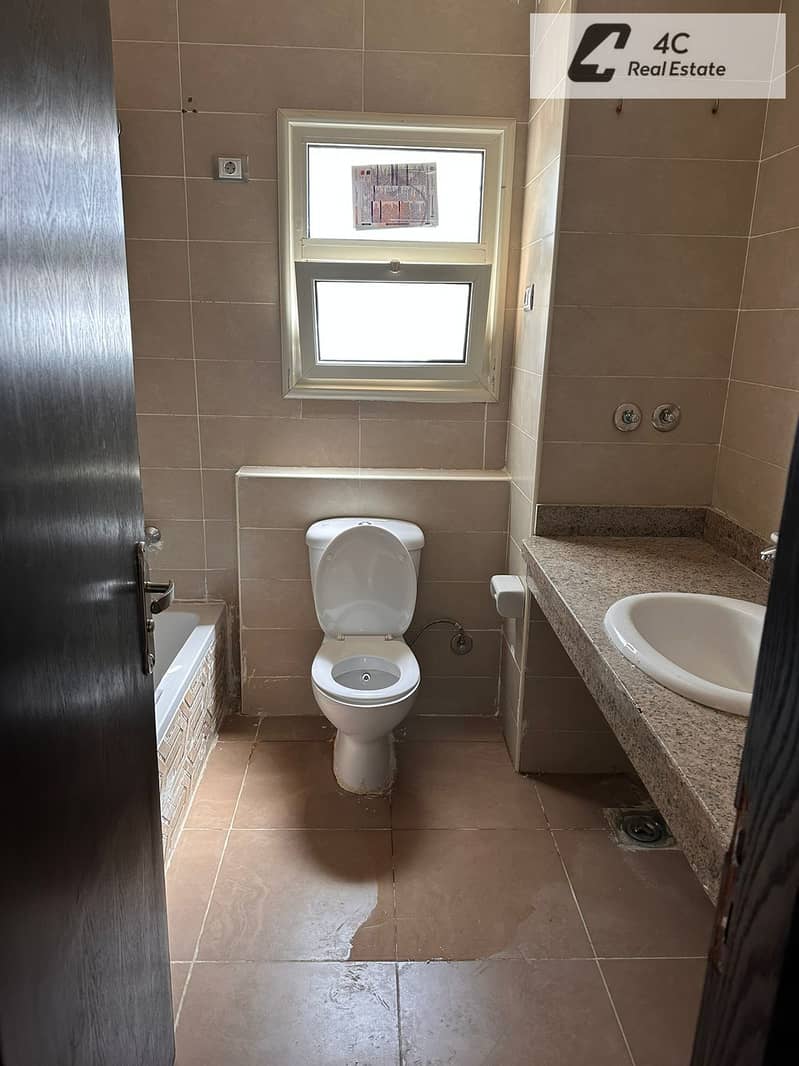 For sale at half the company price: a 165-square-meter corner apartment, fully finished, in Jayd Compound, directly opposite Al Rehab, with an open vi - Ansicht 5