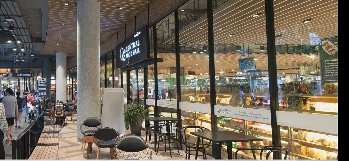 Commercial shop for sale in Ritzy Mall, Sheikh Zayed, already rented with guaranteed monthly income. - Widok 4