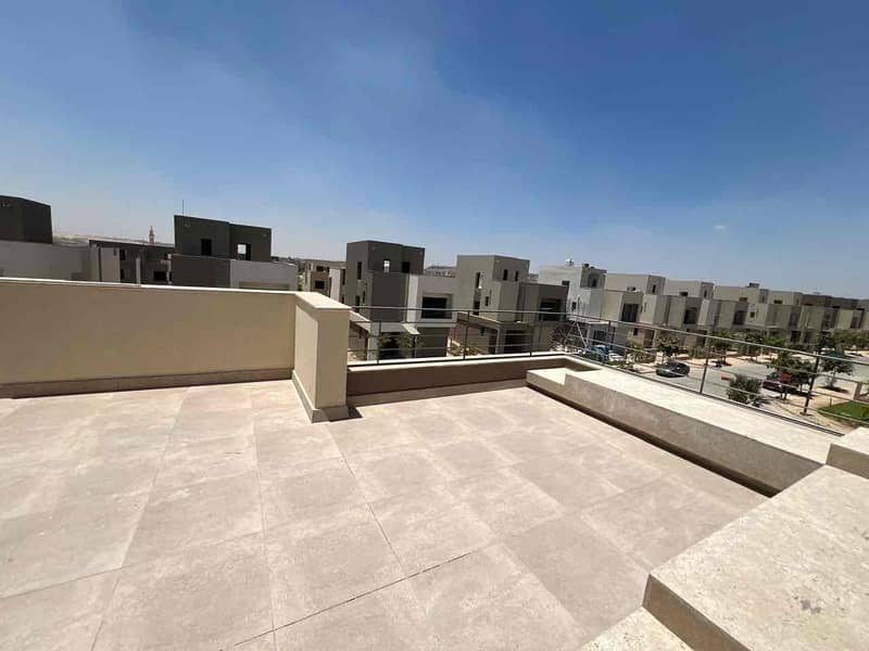 Townhouse Villa for Rent in The Crown Palm Hills - Widok 3