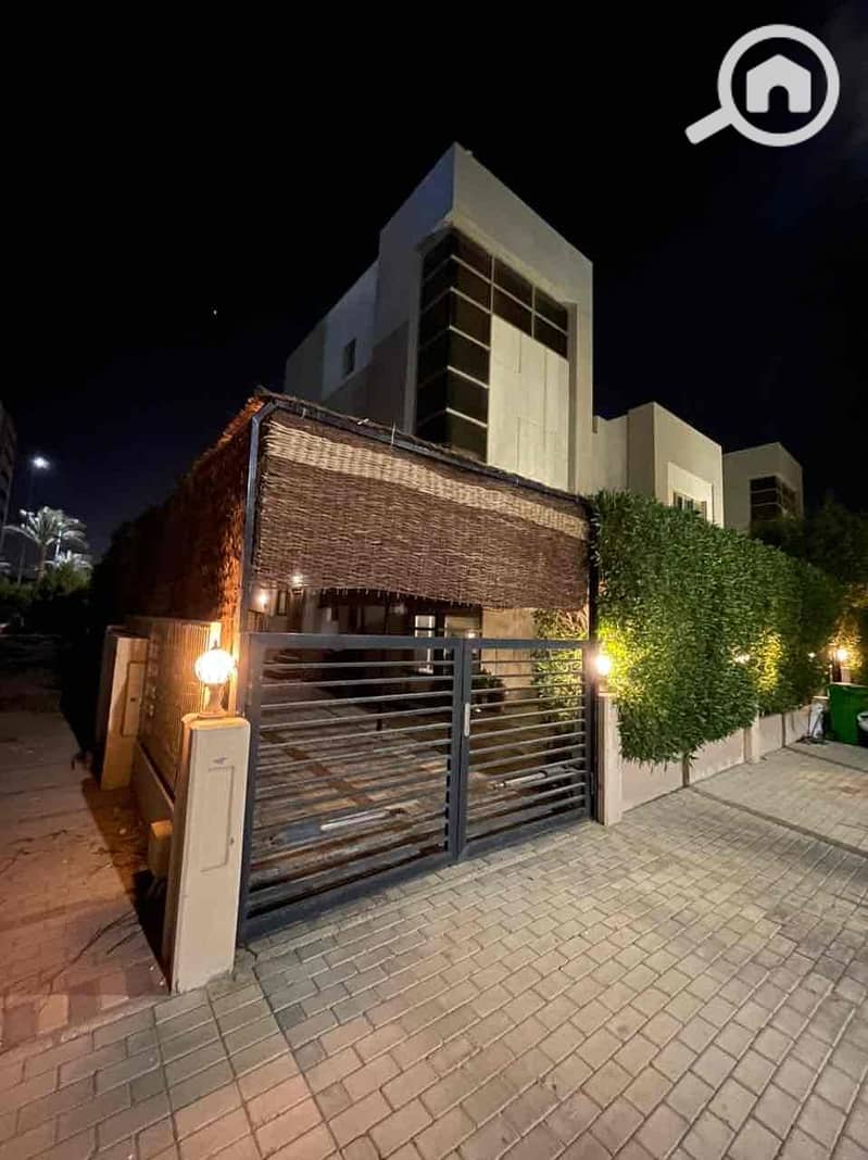 Furnished villa for daily rent in Sheikh Zayed, upscale location next to Arkan Mall - Bild 2