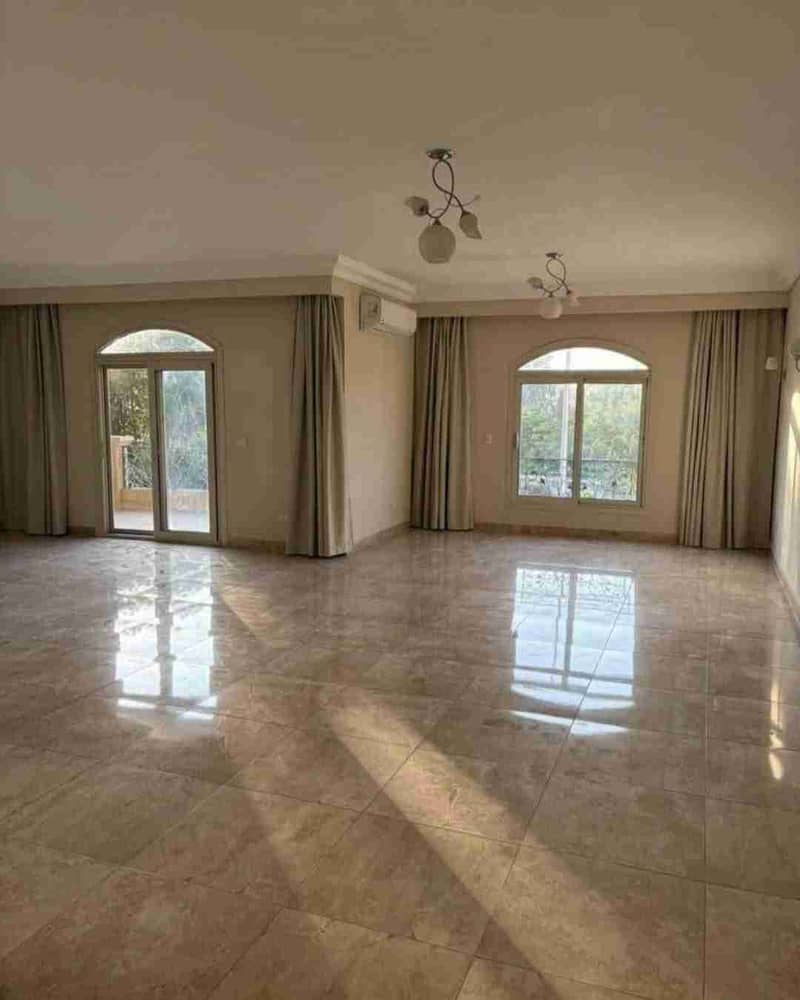 For selling villa in new cairo with old price view landscape - Bild 4