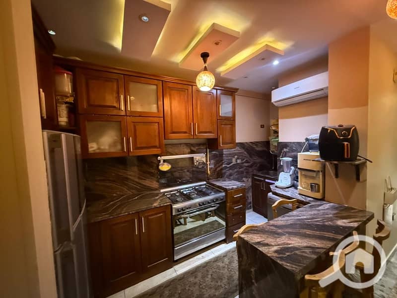 A unique opportunity for a fully furnished apartment steps away from October 6 University and Al-Hosary Mosque in the seventh district at a price lower than that of half-finished ones in the area, for quick sale. - Ansicht 2