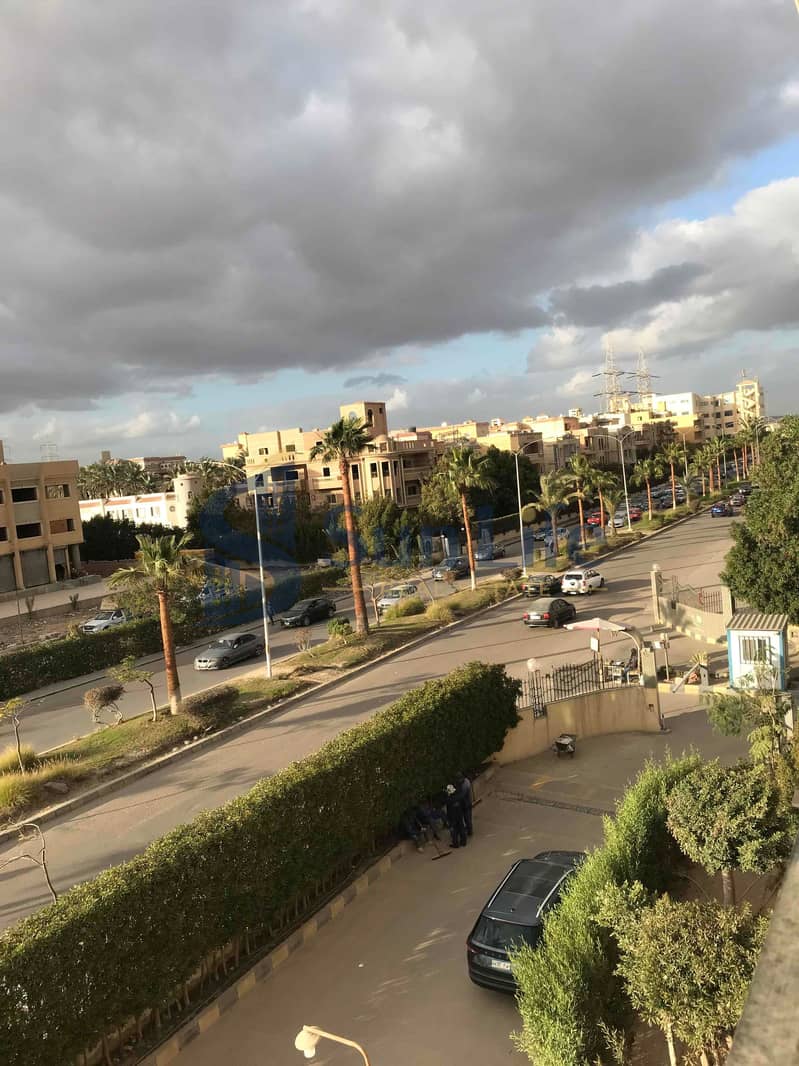 For sale, an apartment with a 6-month delivery, installment in the General Security compound, Villas of the Gardens of Al-Firdous, in front of Dream Land. - Więcej