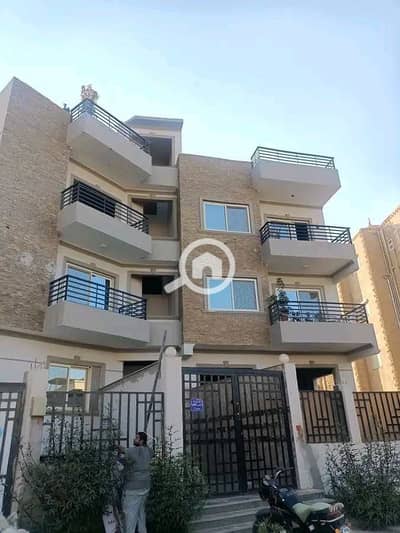 4 Bedroom Duplex for Sale in Sheikh Zayed, Giza - 474816542_1136710494785408_4052675324079241062_n. jpg 4 Bedroom Duplex for Sale in Sheikh Zayed, Giza - 474816542_1136710494785408_4052675324079241062_n. jpg