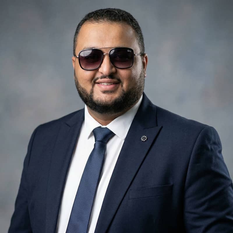Momen Abdo Emara Momen Abdo Emara
