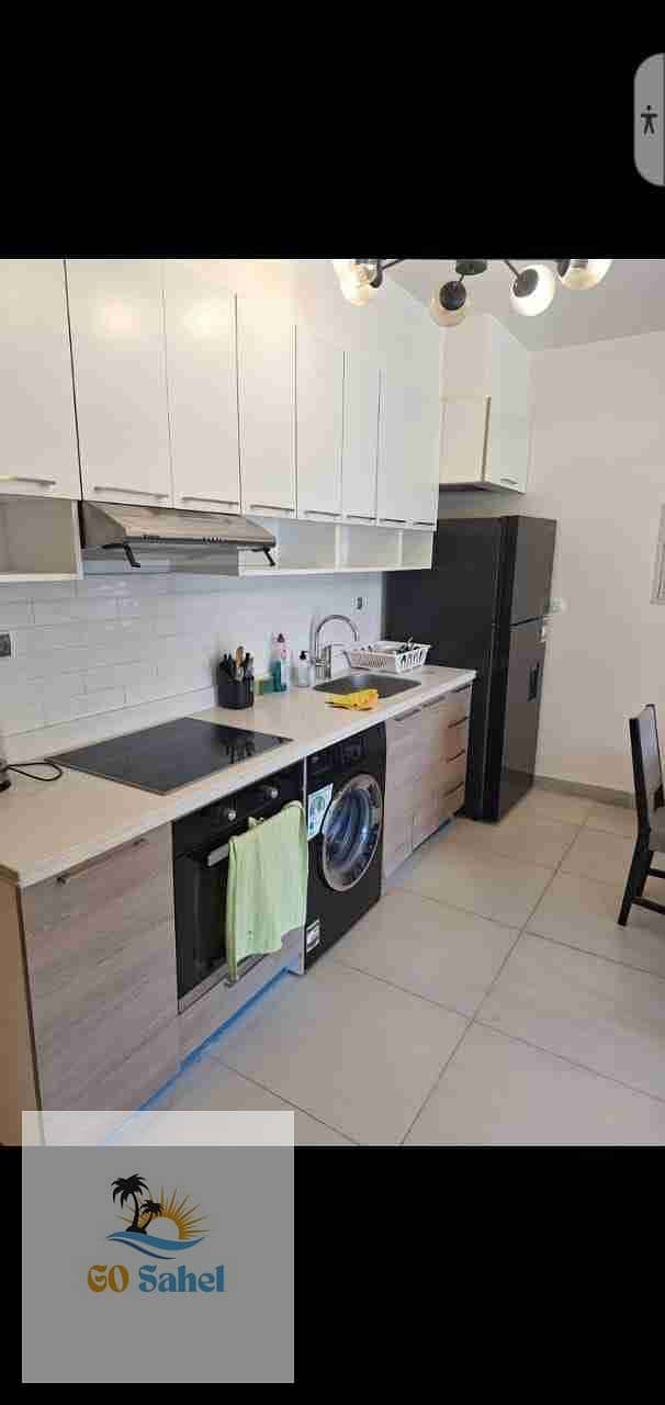 8 1000515151. jpg