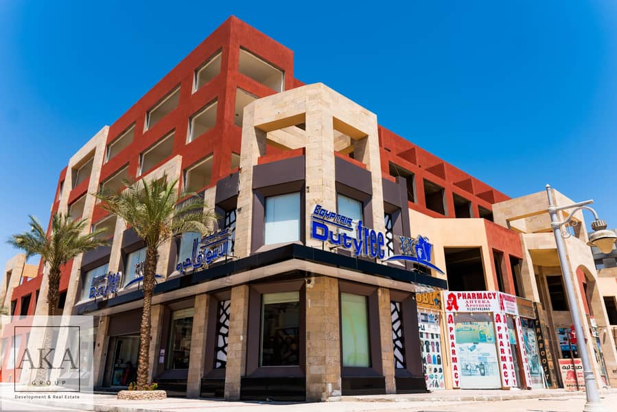 Studio for sale in 70M² In a distinctive and sophisticated compound ( AL HAMBRA - 1St Avenue North Side ) Red Sea - Hurghada – pohled 3