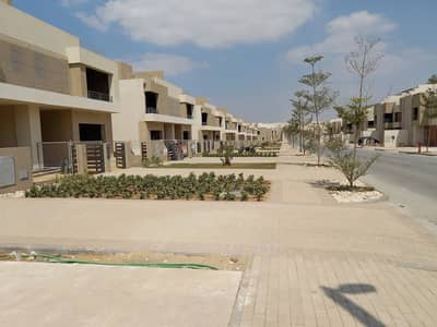 فیلا 4 غرف نوم للبيع في 6 اكتوبر، الجيزة - 1. jpg