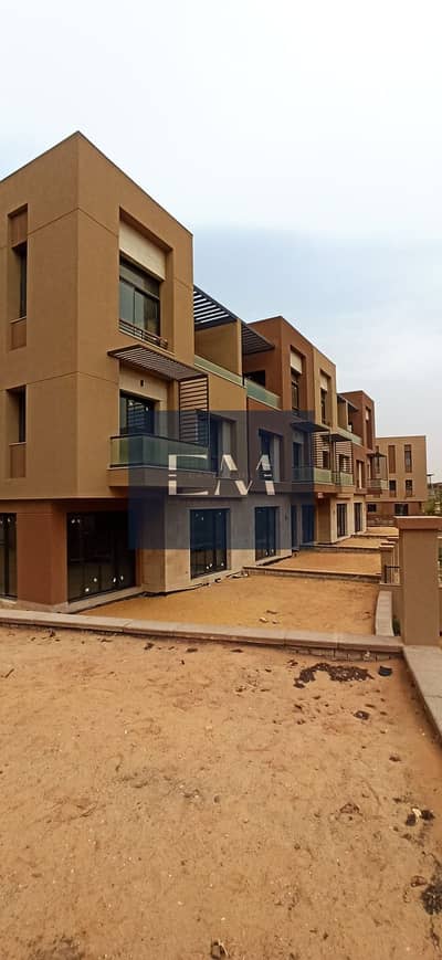 3 Bedroom Townhouse for Sale in New Cairo, Cairo - WhatsApp Image 2026-03-24 at 4.34. 59 PM. jpeg 3 Bedroom Townhouse for Sale in New Cairo, Cairo - WhatsApp Image 2026-03-24 at 4.34. 59 PM. jpeg