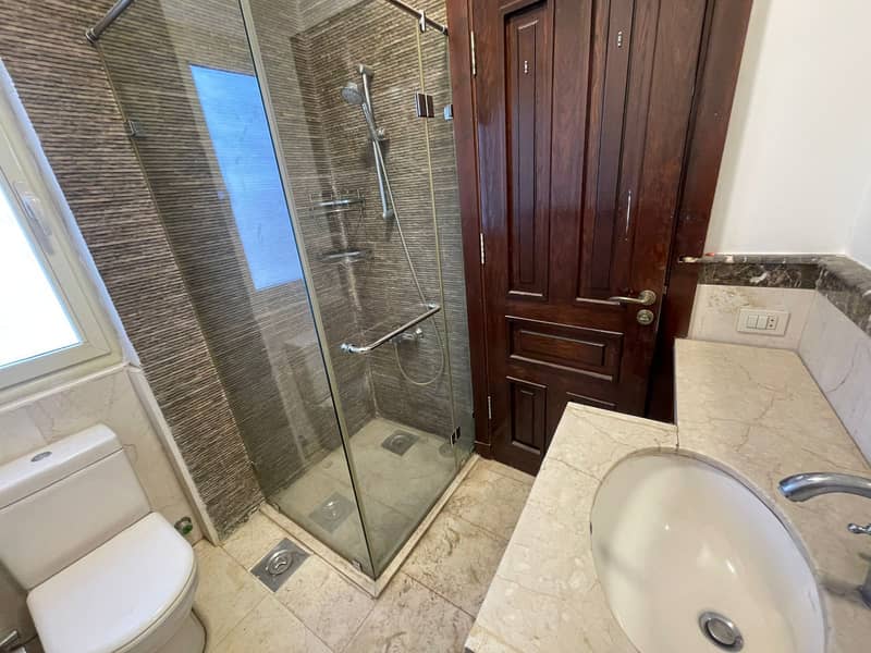 3-room apartment for sale, 125 sqm, finished, ready to move, and garden 50 sqm, in 6th of October - Aanzicht 3