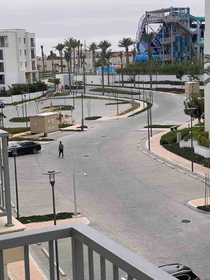 For a quick sale – Studio in Faya Marassi in a prime location with a sea view and overlooking the aqua park. - Vista 5