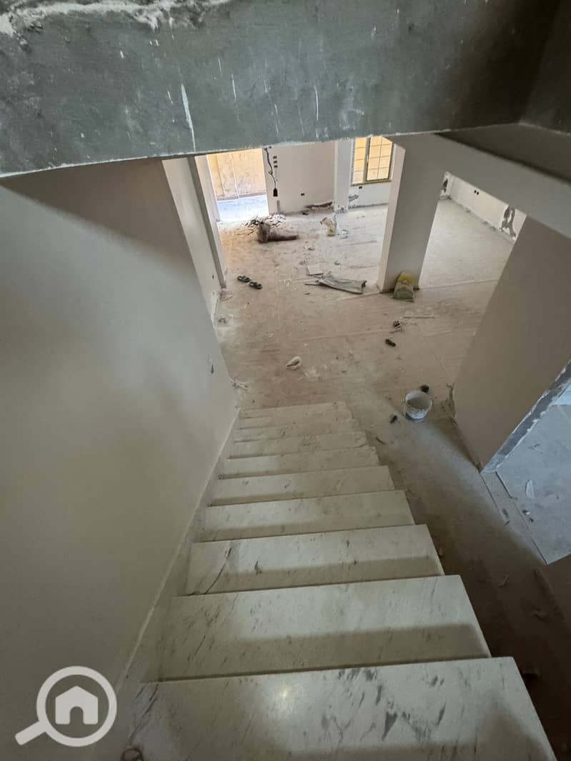 Duplex for sale at an attractive price in October Gardens, with an area of 270 square meters, super lux finishing, and the price is a surprise. - Widok 6