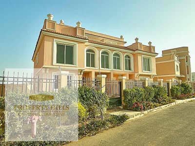 فیلا 6 غرف نوم للبيع في مدينة الشروق، القاهرة - 273ef9bf-f22d-4d87-83e6-a43cddcb50d9. jpg
