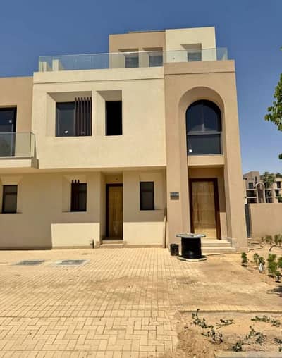 4 Bedroom Villa for Sale in Sheikh Zayed, Giza - 576293904_816167997900176_607803102331736592_n. jpg 4 Bedroom Villa for Sale in Sheikh Zayed, Giza - 576293904_816167997900176_607803102331736592_n. jpg
