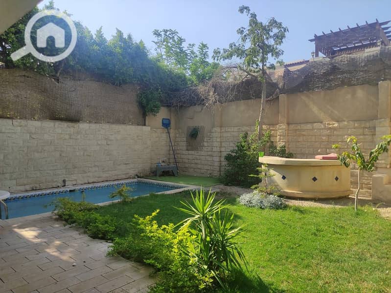 Corner townhouse for rent in Hadayek El Mohandeseen Large area + swimming pool + prime location - Widok 2