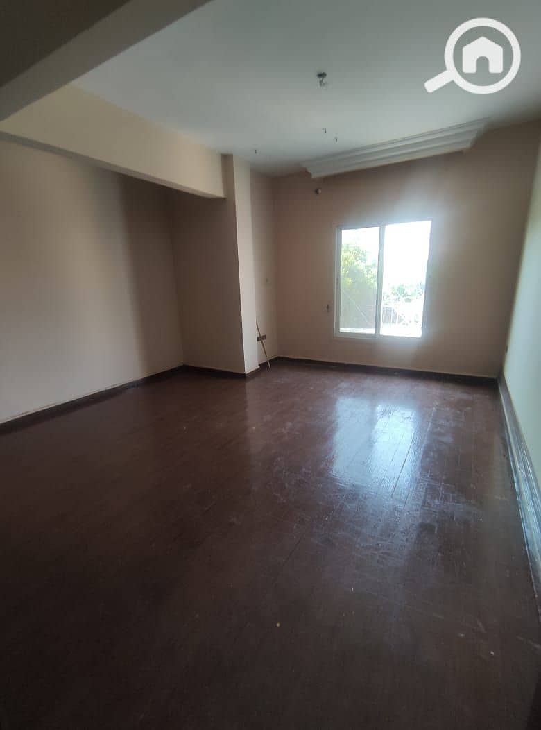 Corner townhouse for rent in Hadayek El Mohandeseen Large area + swimming pool + prime location - Widok 6