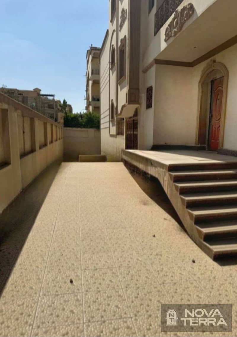 Standalone villa for sale in West Somed – Neighborhood 9 – 6th of October Corner plot with a clear sea view | 5000 sq m garden with usufruct rights - Ansicht 3