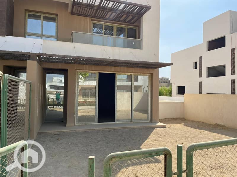Premium resale twin house Ready To Move next to Palm Hills – October - Ansicht 5