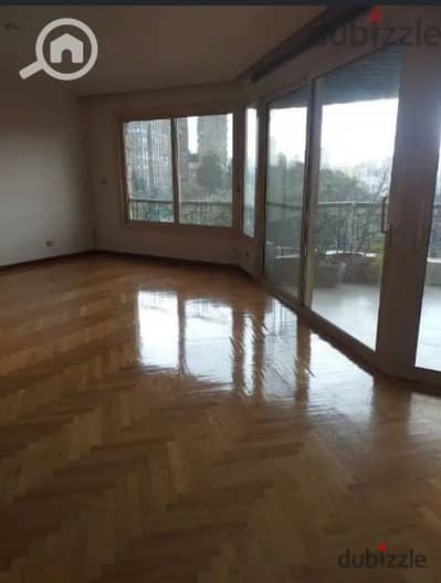 9 Bedroom Flat for Rent in Mohandessin, Giza - للايجار دور بالكامل 500 متر من شارع نادي الصيد الرئيسي في الدقي