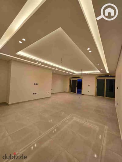3 Bedroom Apartment for Sale in Mohandessin, Giza - شقه للبيع 200 متر من شارع جامعه الدول العربيه الرئيسي في المهندسين