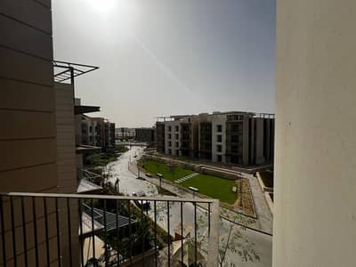 3 Bedroom Penthouse for Sale in Sheikh Zayed, Giza - Penthouse for sale in Six West Compound, Beverly Hills – Sheikh Zayed-image-1. jpg