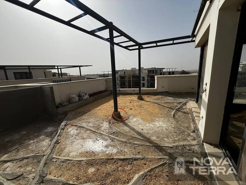 9 Penthouse for sale in Six West Compound, Beverly Hills – Sheikh Zayed-image-9. jpg