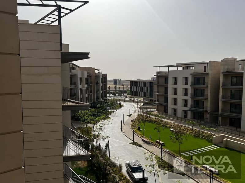 11 Penthouse for sale in Six West Compound, Beverly Hills – Sheikh Zayed-image-11. jpg