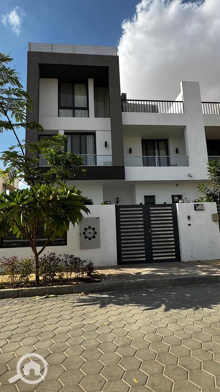 Corner townhouse for sale – Lake West 1 – Sheikh Zayed – pohled 4