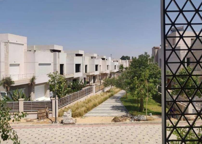 Villa for rent in Atrio Compound, Sheikh Zayed fully finished – pohled 2