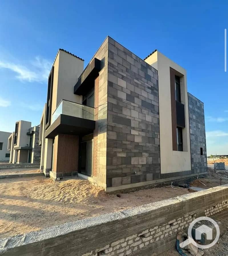 Townhouse with a landscape view for sale in Keeva Compound, 6th of October, next to Palm Hills - Mehr