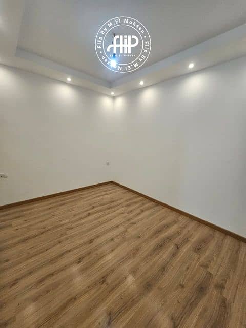City Villa For Sale In westown - Widok 3