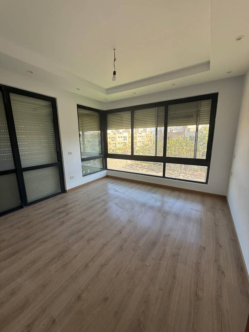 Villa for rent compound Beverley Hills Westown Kitchen & AC's & Elevator - Widok 3