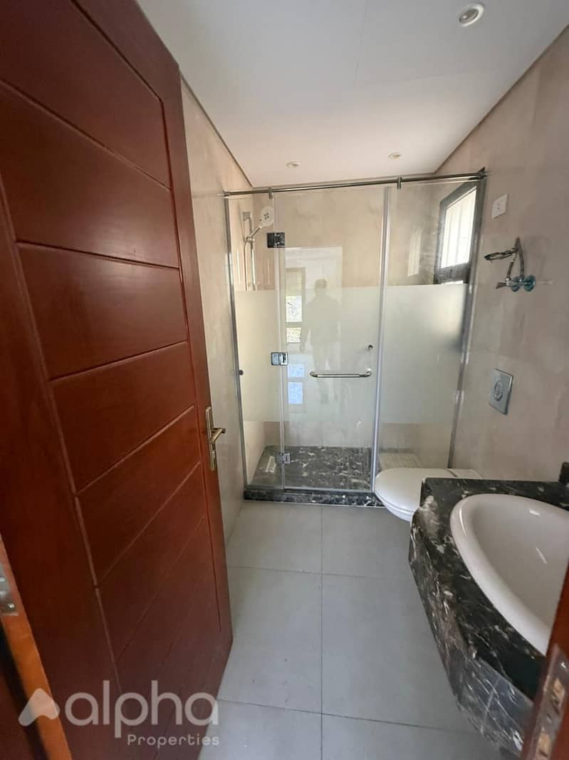 Villa for rent compound Beverley Hills Westown Kitchen & AC's & Elevator - Więcej