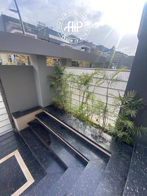 22 WhatsApp Image 2026-03-18 at 11.38. 08 PM (1). png