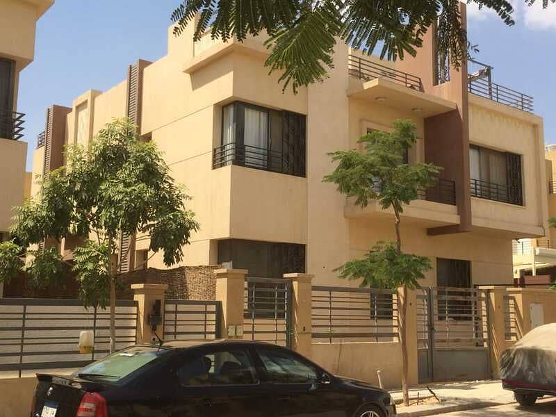 Ground Floor Apartment with Garden for Sale 220 sqm + 182 sqm Garden in Alma Sheikh Zayed – Ready to Move – Installments - Widok 2