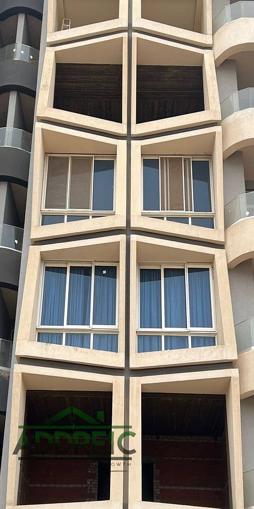 130 sq m apartment, ready for immediate occupancy (unfinished), 2 bedrooms, 2 bathrooms, private garden, garage, building caretaker, 743,000 down paym - Ansicht 3