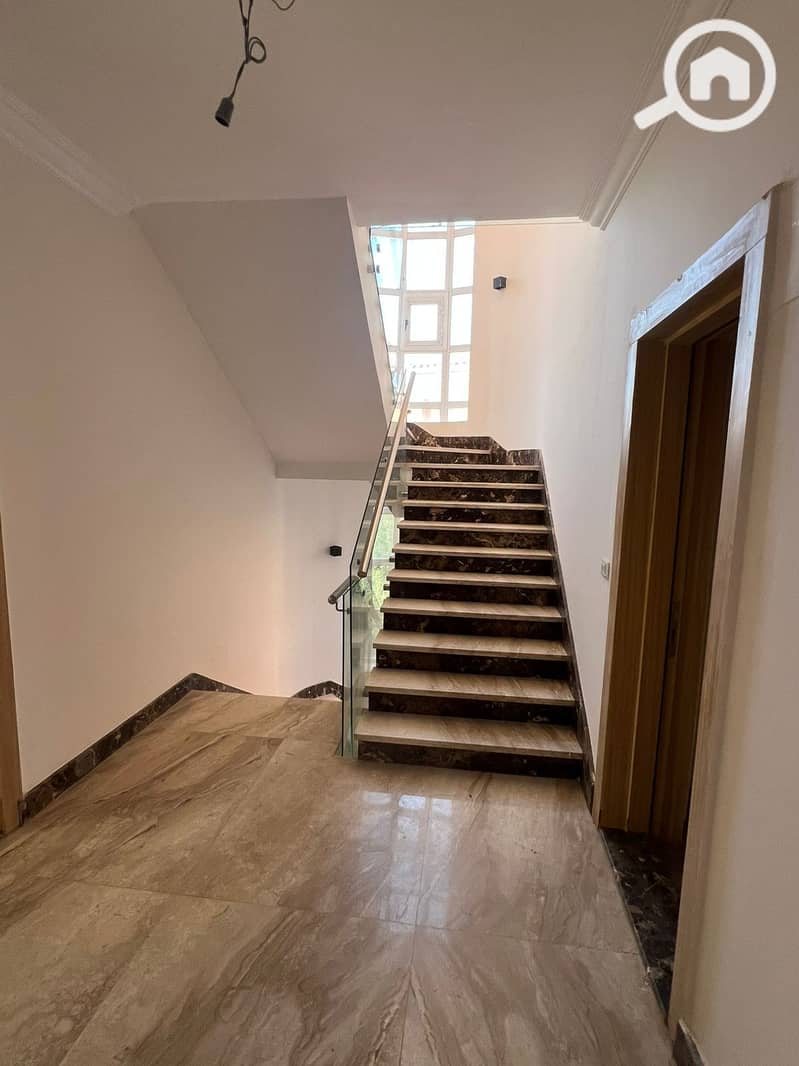 19 c39f82dd-3532-4be8-bce3-7190981fb2c4. jpg