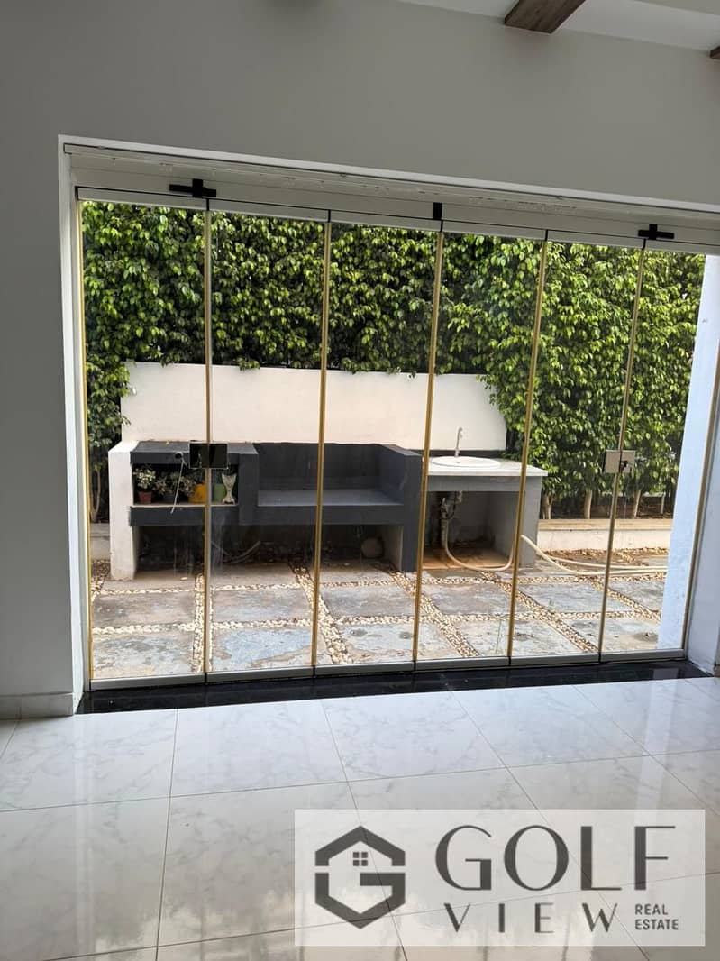 For rent: 287 sq m villa with a 130 sq m garden in Mountain View Chillout Park, October City. One of Mountain View's most prestigious projects - minut - Ansicht 4