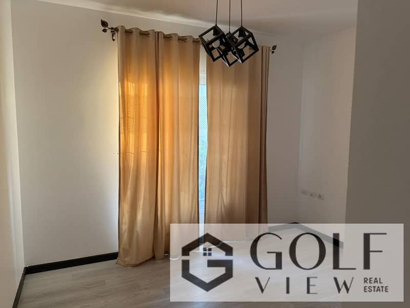 For rent: 287 sq m villa with a 130 sq m garden in Mountain View Chillout Park, October City. One of Mountain View's most prestigious projects - minut - Ansicht 6
